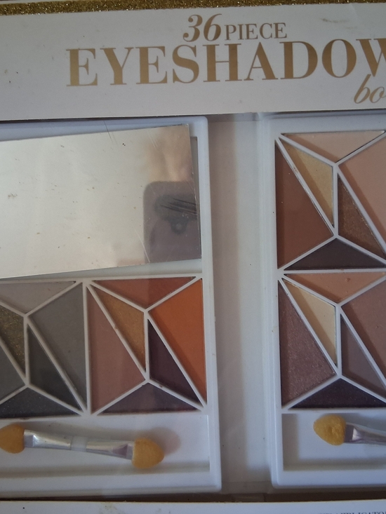 ELF Other - ELF Eyeshadow Palette in Brown, Cream, Gold and Orange Tones